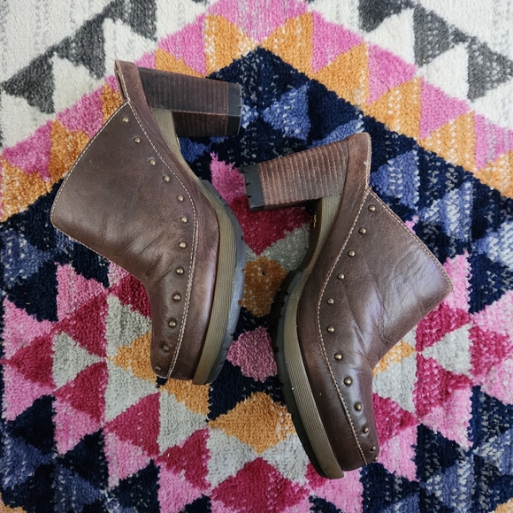 Doc Martens size 10 Brown Leather High Heel Studded Mule Una Clogs Shoes - Picture 3 of 8